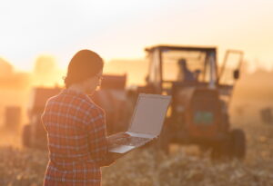 Encuentro empresarial virtual en el sector agrícola